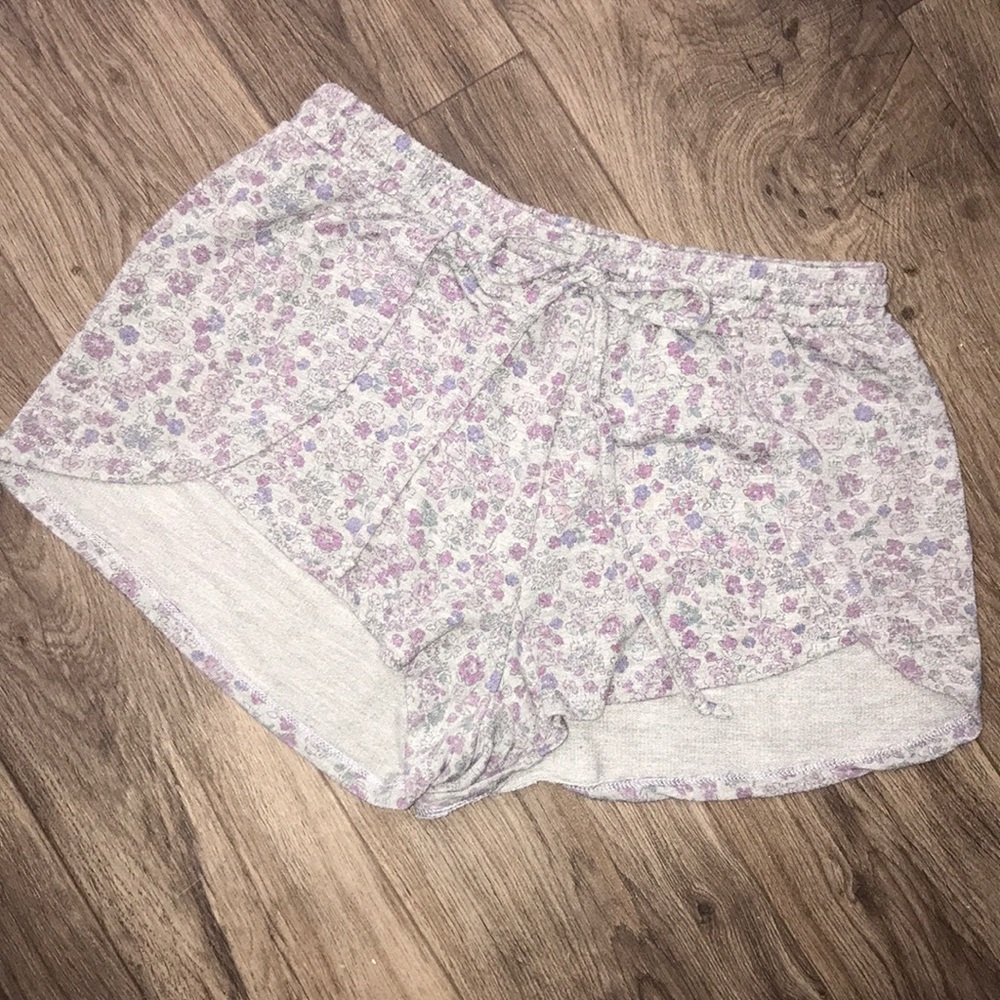 Weekend Soul Elastic Printed Shorts